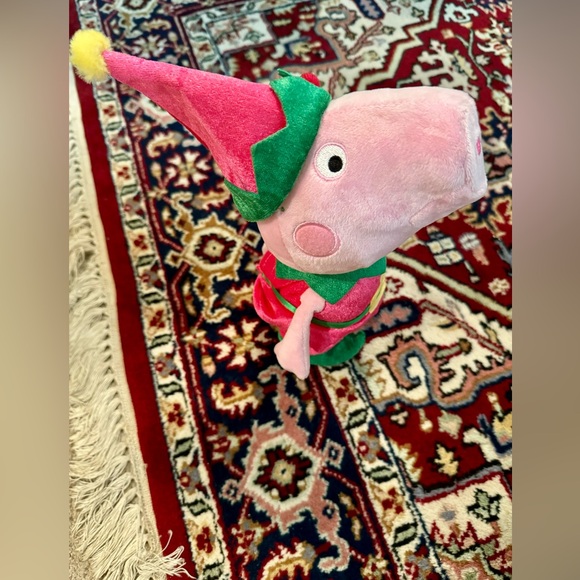 Gemmy Peppa Pig Plush Animated Musical Christmas - elf dress, hat, shoes - Picture 6 of 9